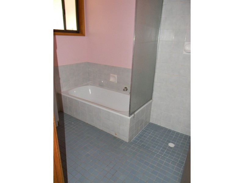 10 Wirra Street, Roxby Downs SA 5725