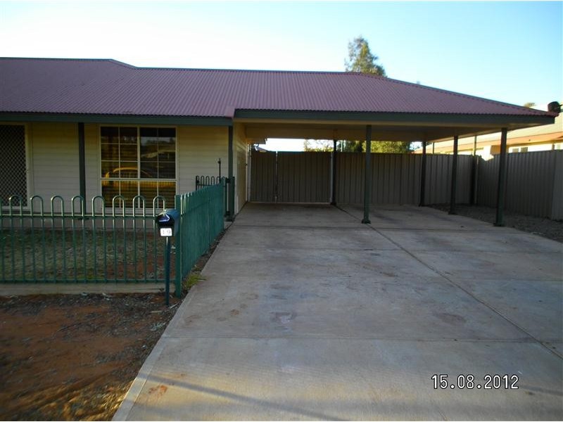 19 Santalum Way, Roxby Downs SA 5725