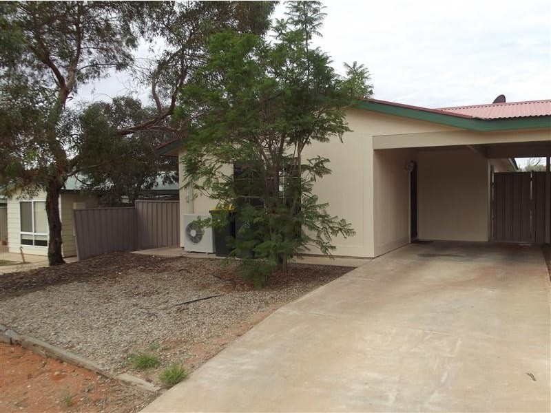 38B Finniss Street, Roxby Downs SA 5725