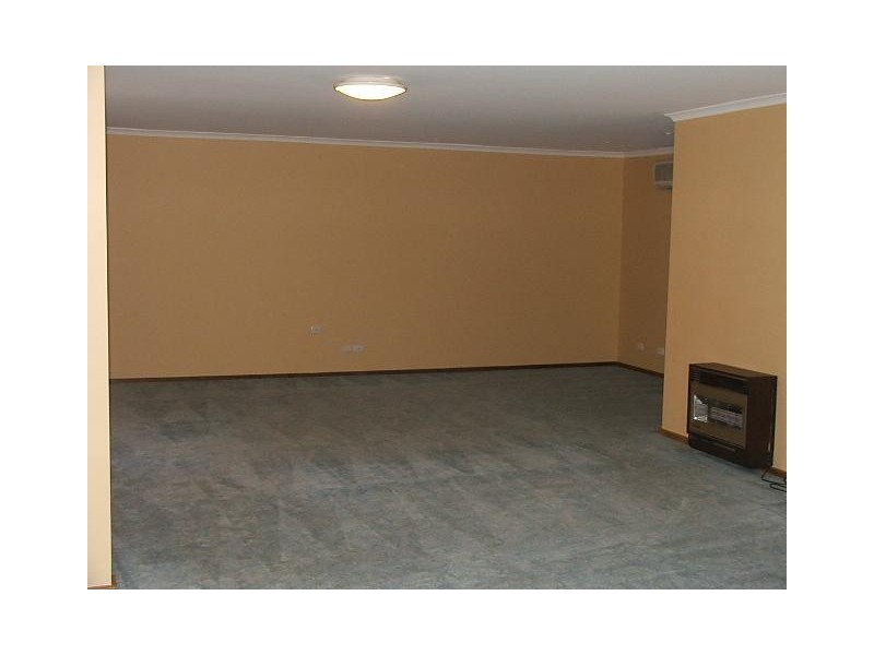 64 Pioneer Drive, Roxby Downs SA 5725