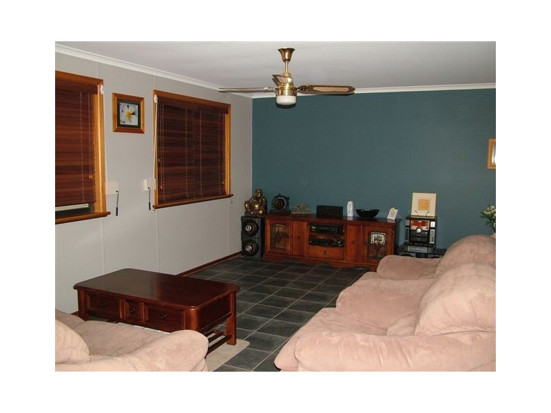 54  Hermit Street, Roxby Downs SA 5725