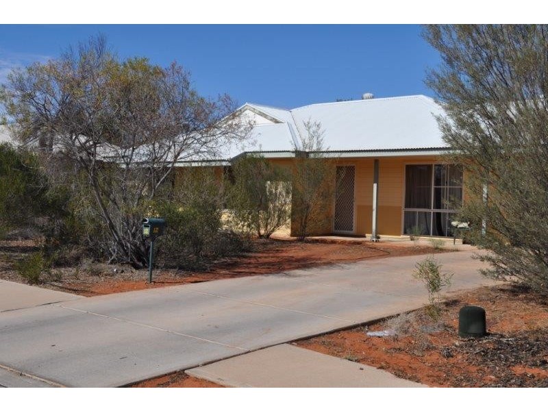12 PINE CRESCENT, Roxby Downs SA 5725