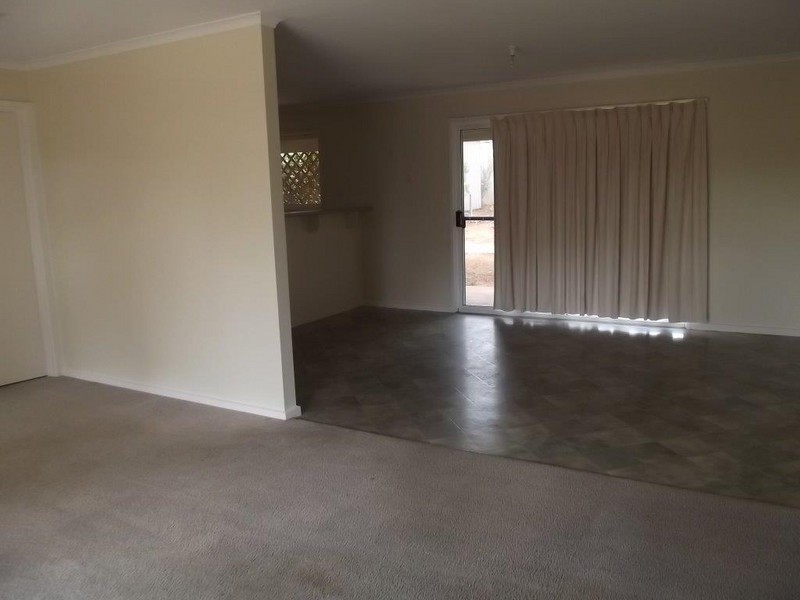 12 PINE CRESCENT, Roxby Downs SA 5725
