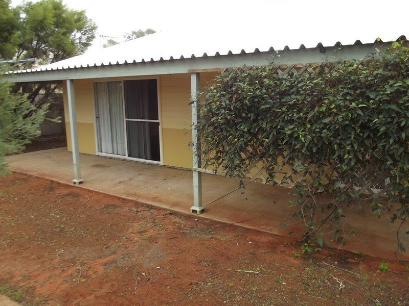 12 PINE CRESCENT, Roxby Downs SA 5725