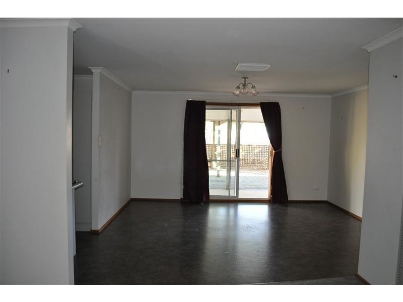 4 Irrapatana, Roxby Downs SA 5725