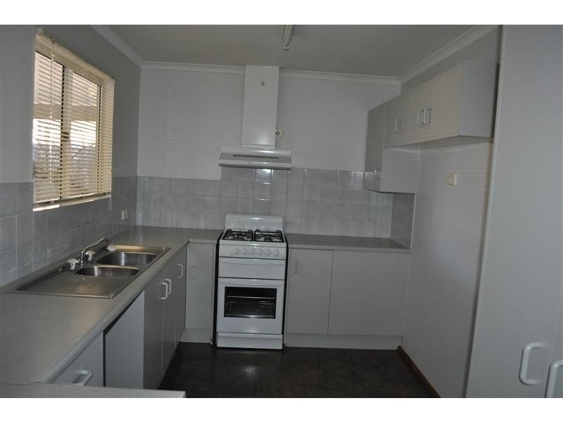 4 Irrapatana, Roxby Downs SA 5725