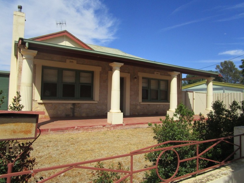16 Waltham Street, Berri SA 5343
