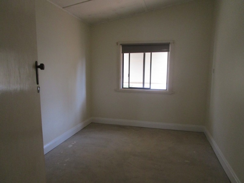 16 Waltham Street, Berri SA 5343