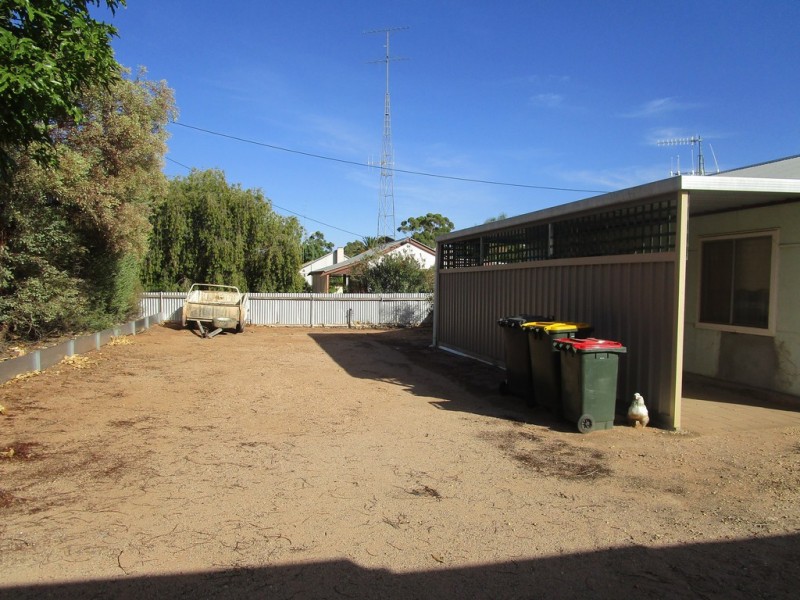 11 Waltham Street, Berri SA 5343