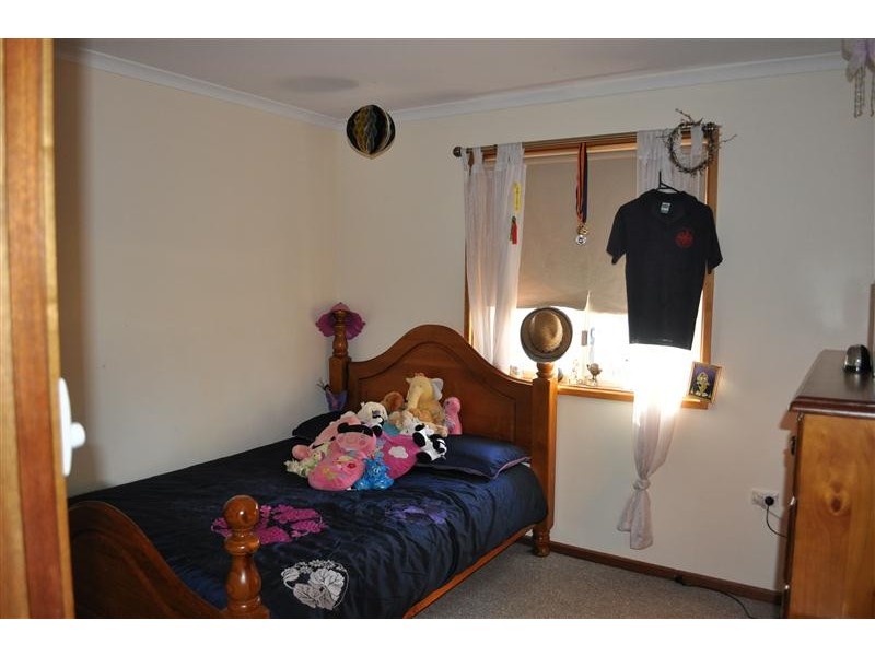 42 HERMIT STREET, Roxby Downs SA 5725