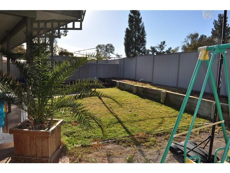 42 HERMIT STREET, Roxby Downs SA 5725