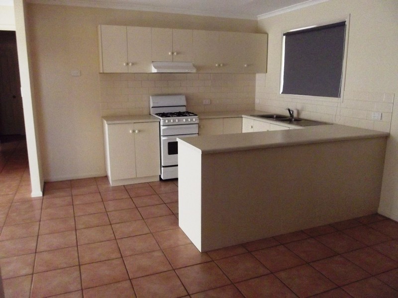 35 The Dunes (Burgoyne St), Roxby Downs SA 5725