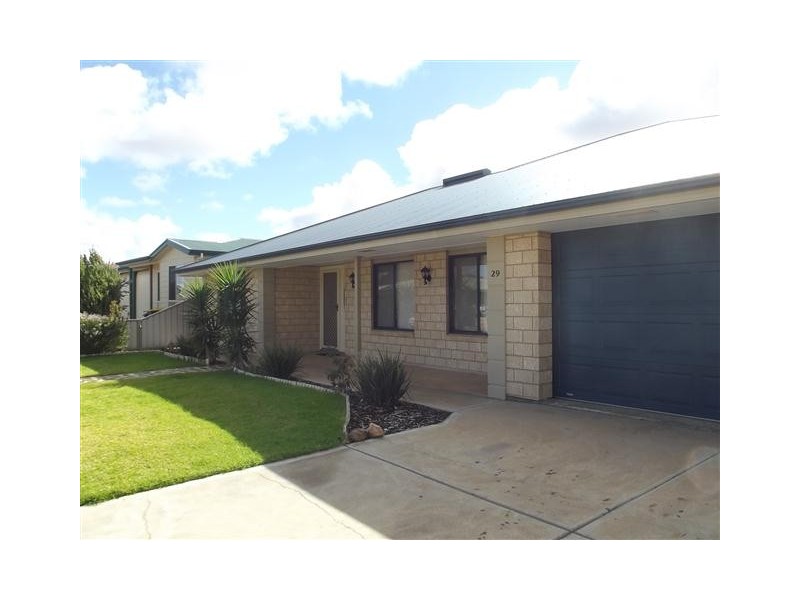 29 Tiliqua Crescent, Roxby Downs SA 5725