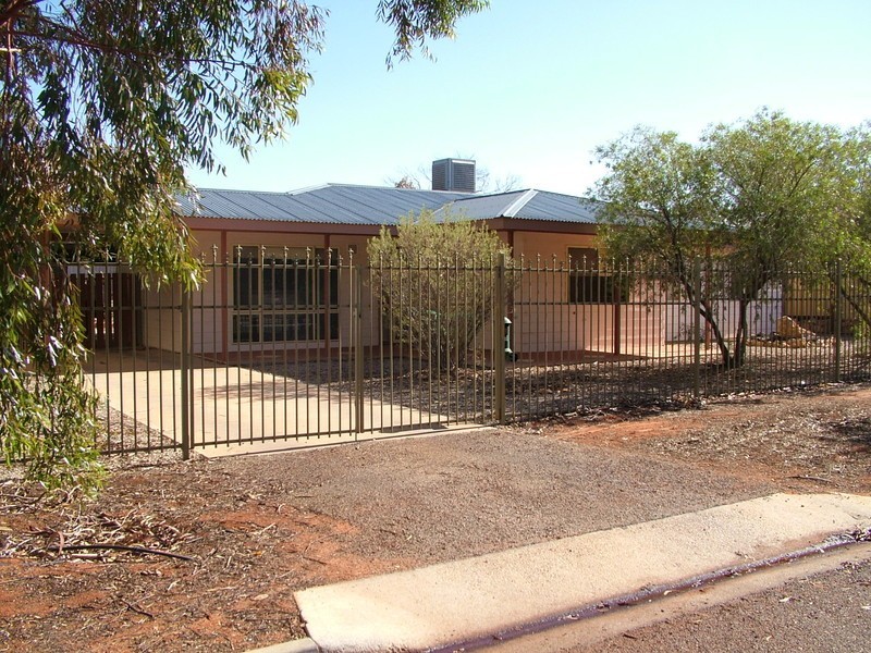 61 Pioneer Drive, Roxby Downs SA 5725
