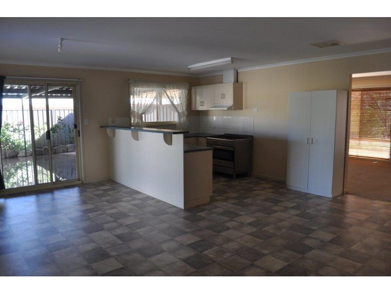 66 HERMIT STREET, Roxby Downs SA 5725
