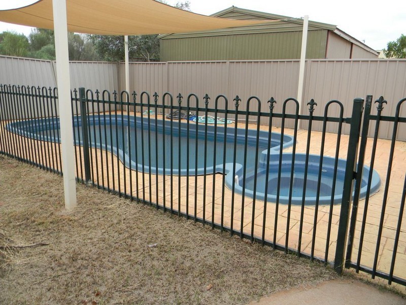 41 PIONEER DRIVE, Roxby Downs SA 5725