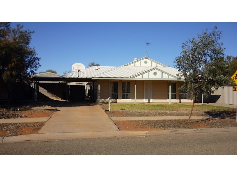 24  PINE CRESCENT, Roxby Downs SA 5725