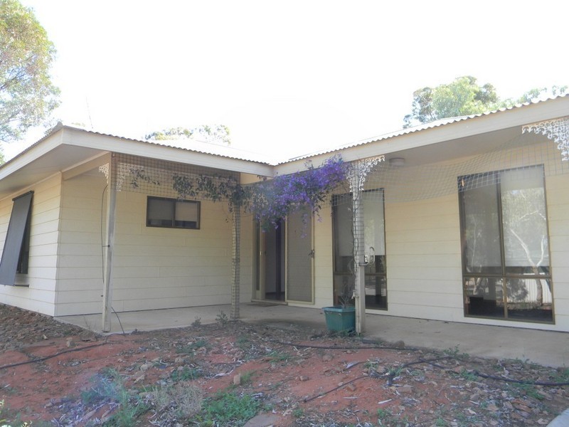 1 BLANCHE COURT, Roxby Downs SA 5725