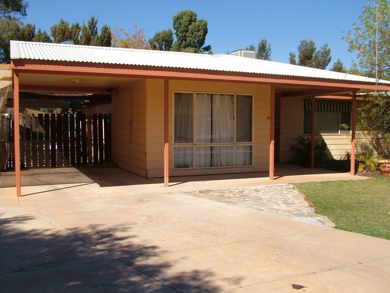 36  Hermit Street, Roxby Downs SA 5725