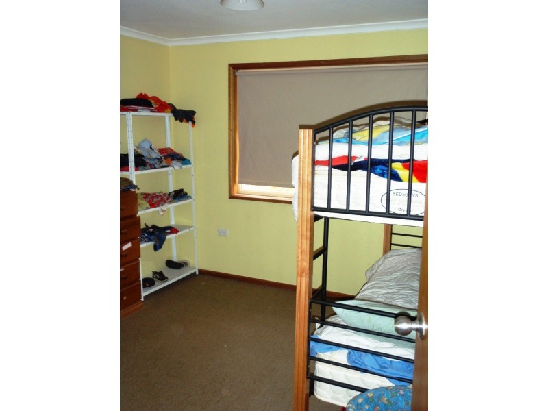 36  Hermit Street, Roxby Downs SA 5725