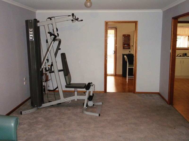 36  Hermit Street, Roxby Downs SA 5725