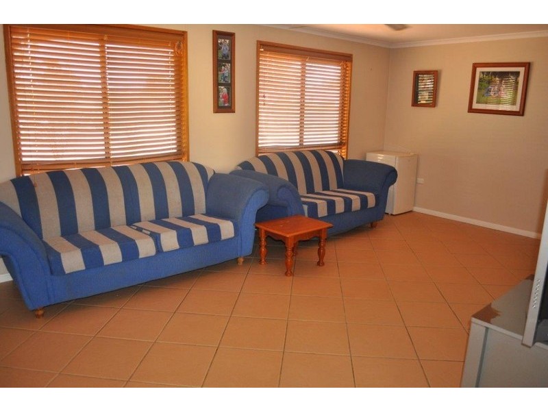 1  MULGARIA CRES, Roxby Downs SA 5725