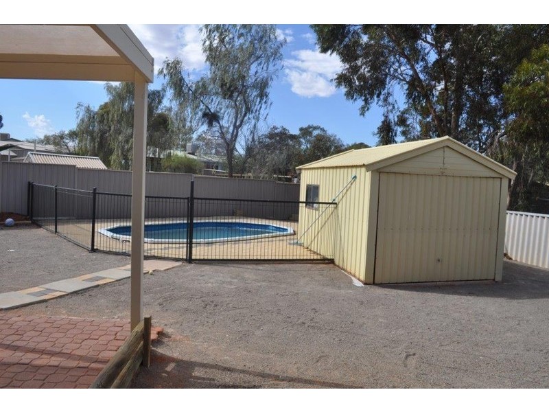 1  MULGARIA CRES, Roxby Downs SA 5725