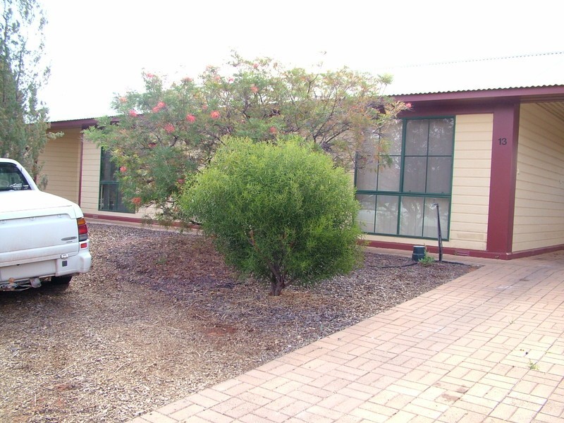 13 FINNISS STREET, Roxby Downs SA 5725
