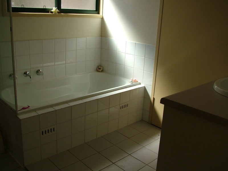 13 FINNISS STREET, Roxby Downs SA 5725