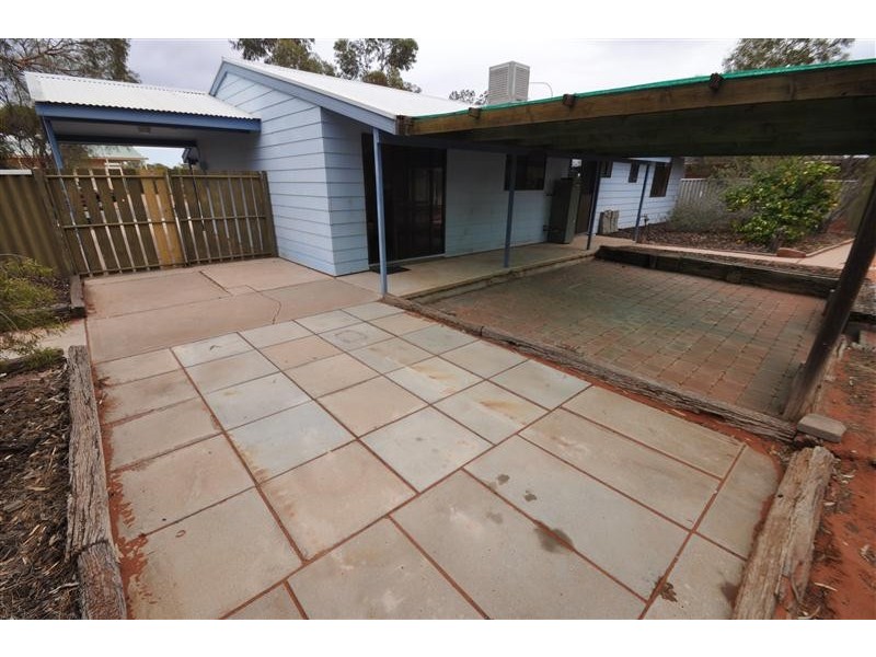 89 PIONEER DRIVE, Roxby Downs SA 5725