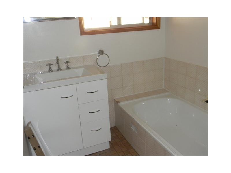 10 Wangianna, Roxby Downs SA 5725