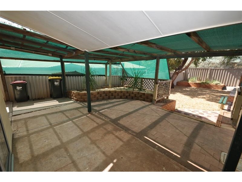 11 Alberrie St, Roxby Downs SA 5725