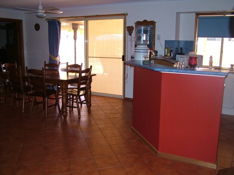 10  Agonis Road, Roxby Downs SA 5725