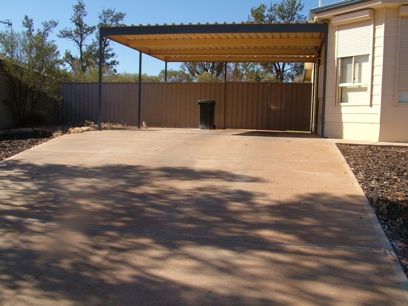 10 Tiliqua Cres, Roxby Downs SA 5725