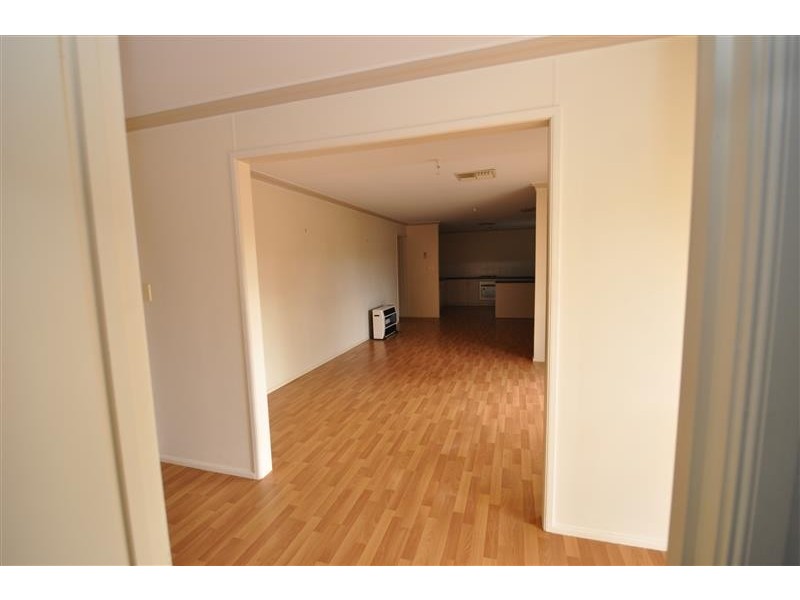 10 Tiliqua Cres, Roxby Downs SA 5725