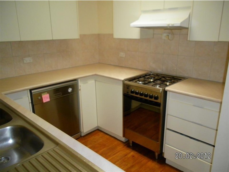 16 Mulgaria Cres, Roxby Downs SA 5725