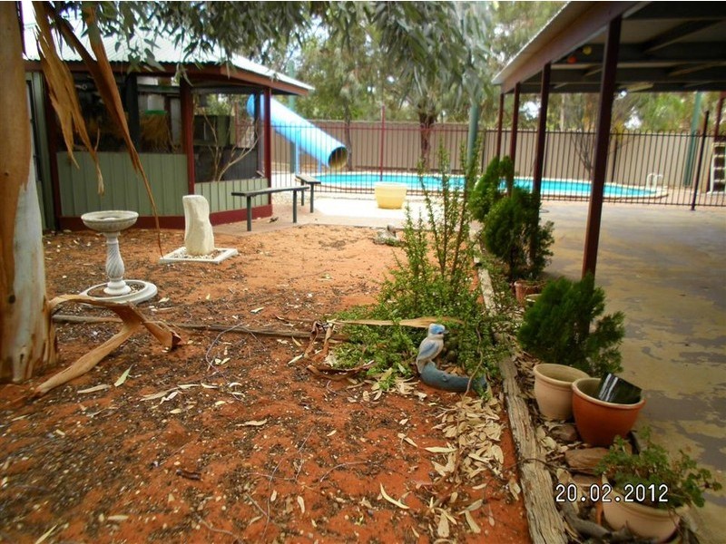 16 Mulgaria Cres, Roxby Downs SA 5725