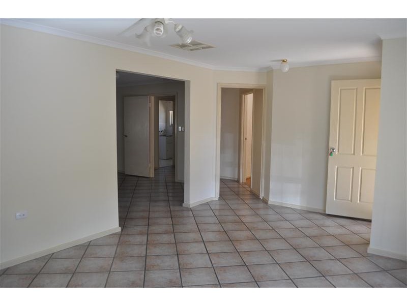 60 Hermit Street, Roxby Downs SA 5725