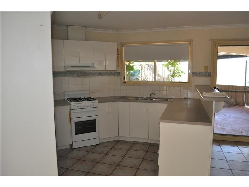 60 Hermit Street, Roxby Downs SA 5725