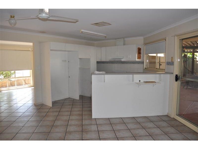 60 Hermit Street, Roxby Downs SA 5725