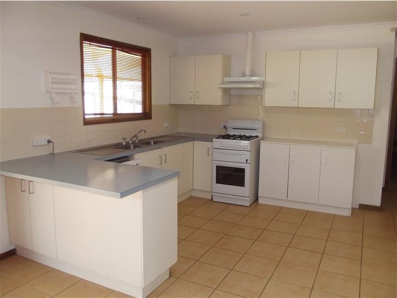 19 CURDIMURKA STREET, Roxby Downs SA 5725