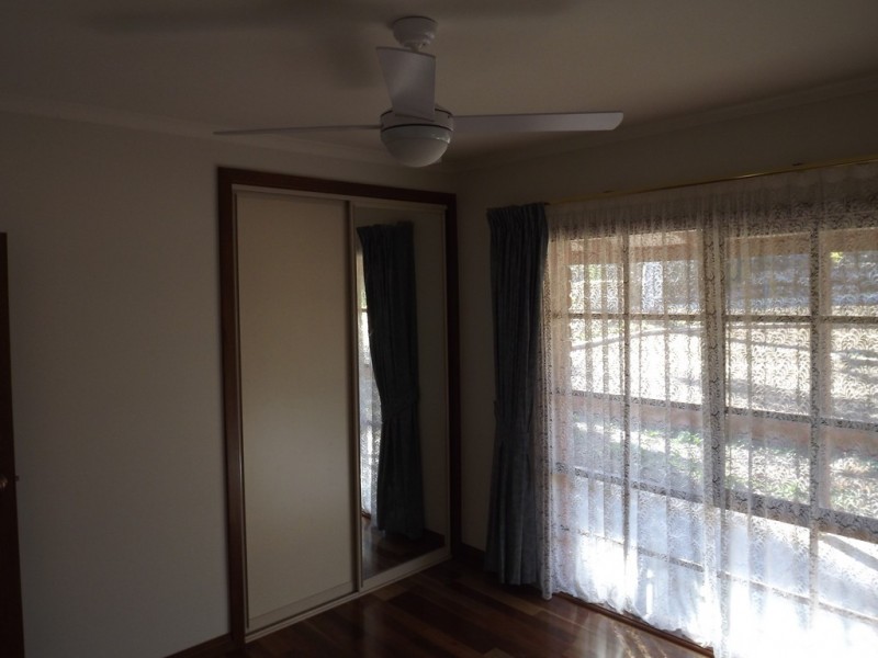 30 Wheatley Rd, Loxton SA 5333