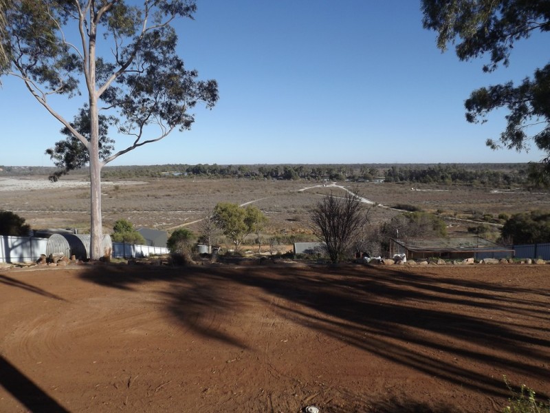 30 Wheatley Rd, Loxton SA 5333