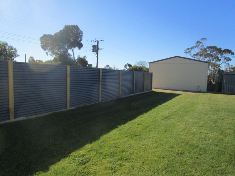 14 Adelaide Road, Pinnaroo SA 5304