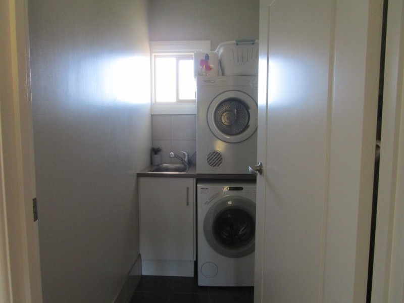 14 Adelaide Road, Pinnaroo SA 5304