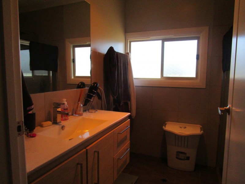 14 Adelaide Road, Pinnaroo SA 5304