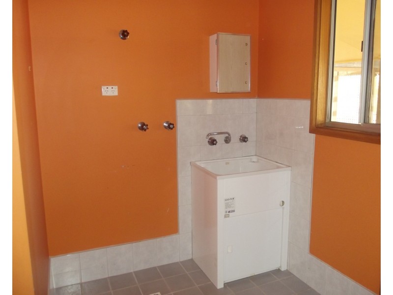 14 Axehead Road, Roxby Downs SA 5725