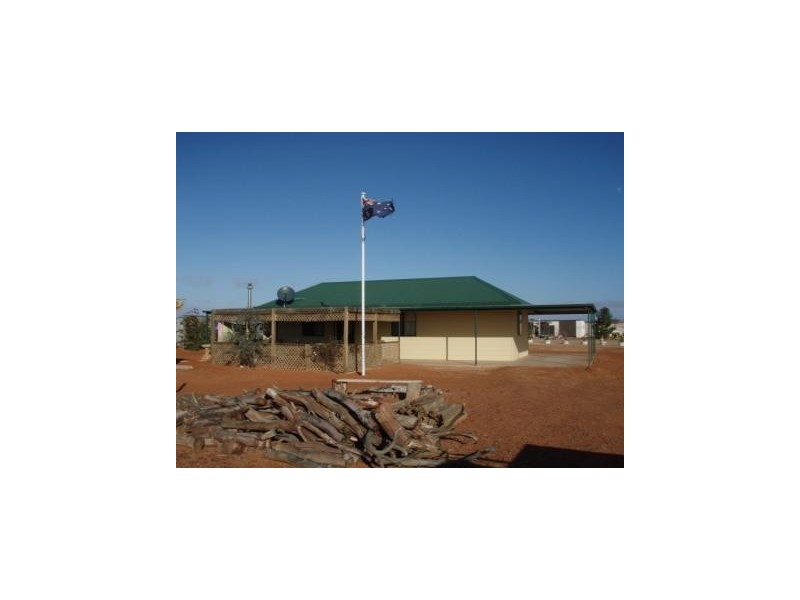 588 Government Road, Andamooka SA 5722
