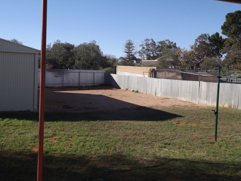 12 Phillips Street, Berri SA 5343