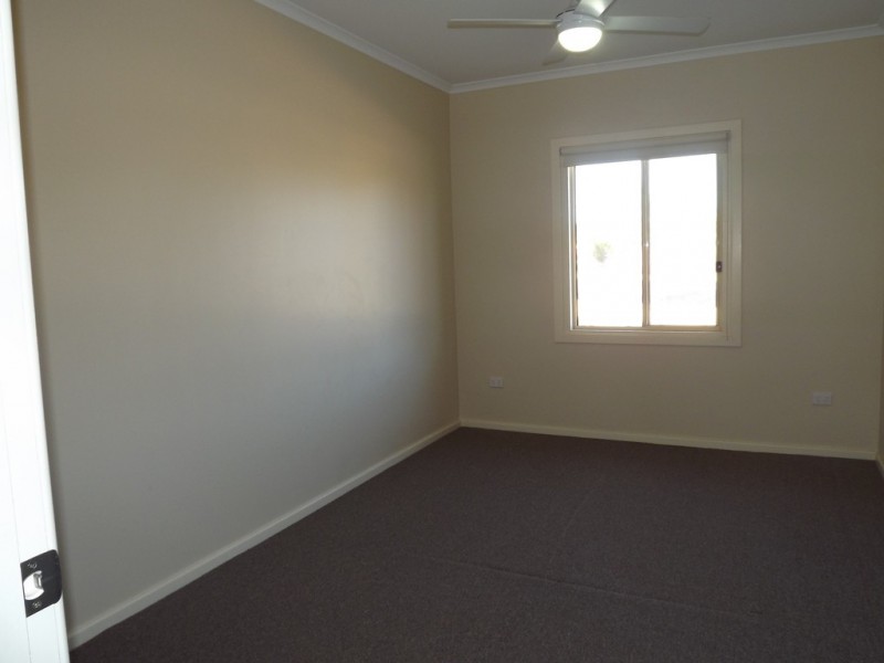 12 Phillips Street, Berri SA 5343